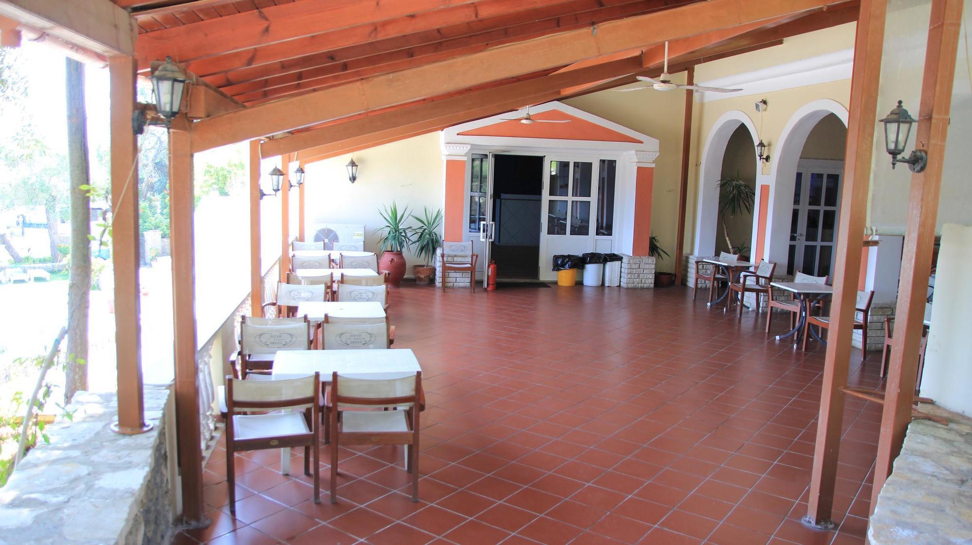 Corfu Village (Adults Only) Agios Ioannis Peristerion Exterior photo